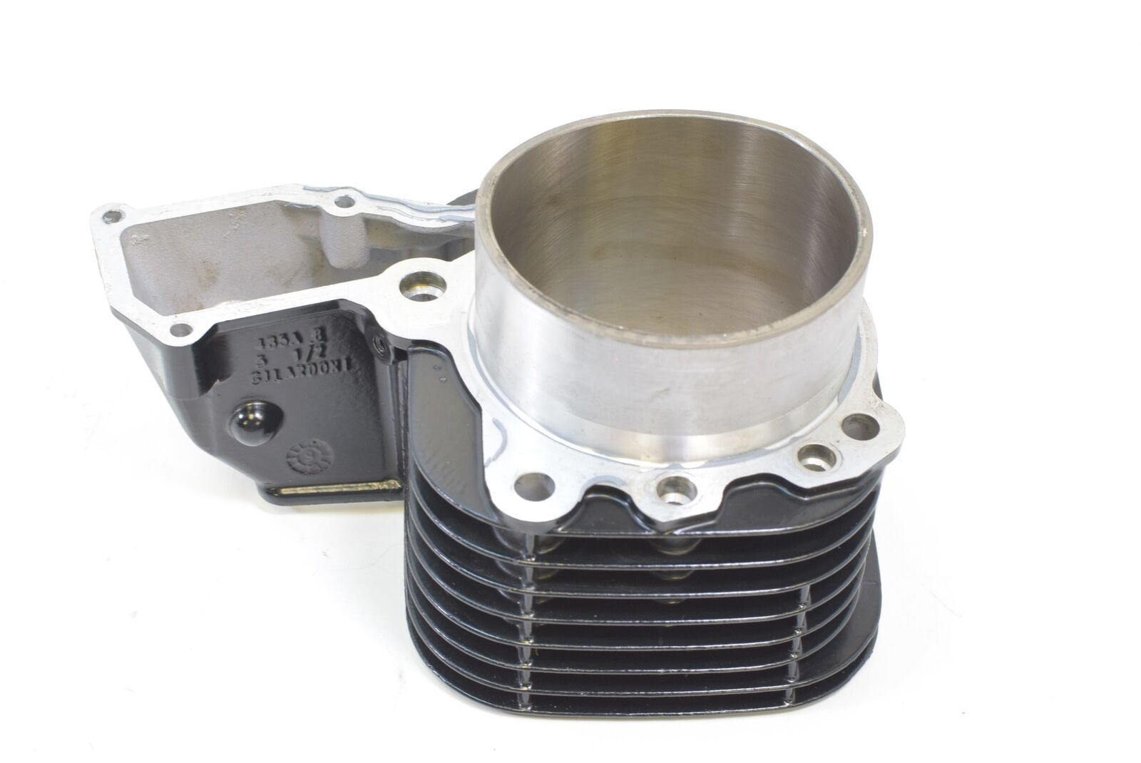2019 BMW R nine T Pure K22 Left Cylinder Barrel Jug 11117710477 {{ shop.shopifyCountryName }} - Mototech271