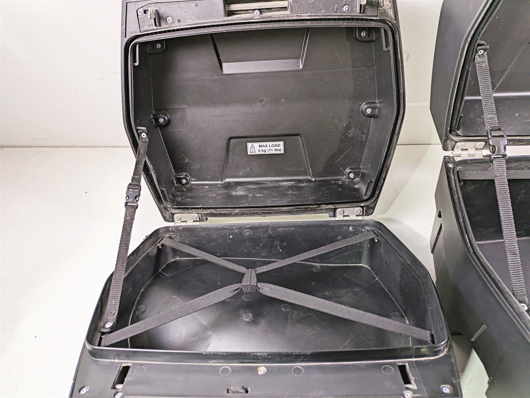 2013 Triumph Tiger 1215 Explorer Saddle Bag Pannier Saddlebag Set T9500758 {{ shop.shopifyCountryName }} - Mototech271