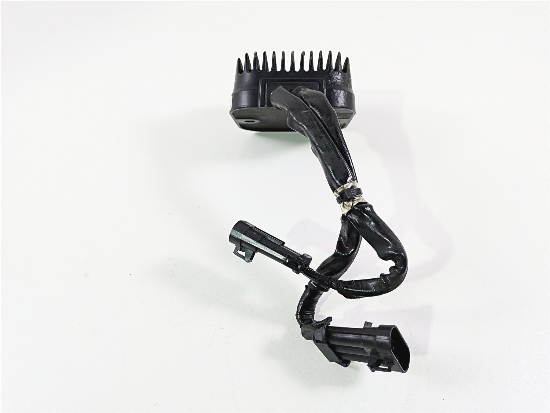2016 Indian Chief Classic Rectifier Voltage Regulator 4014300 {{ shop.shopifyCountryName }} - Mototech271