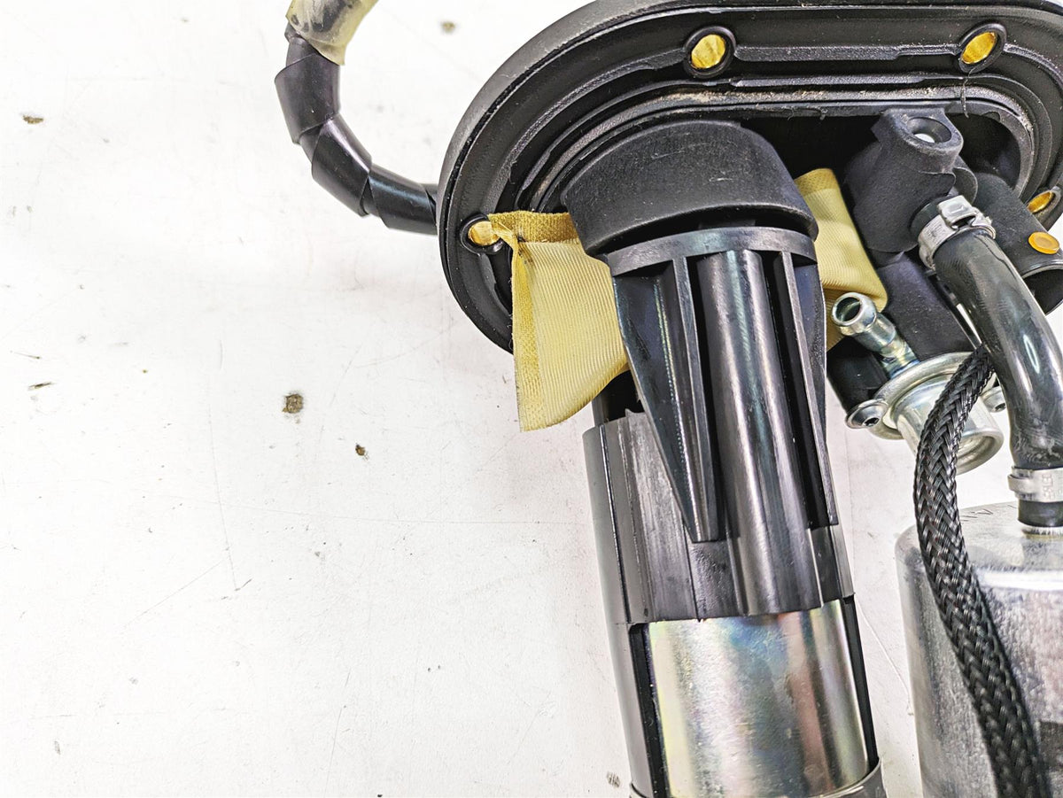 2014 Moto Guzzi California 1400 T Fuel Gas Petrol Pump - Tested B063104 {{ shop.shopifyCountryName }} - Mototech271
