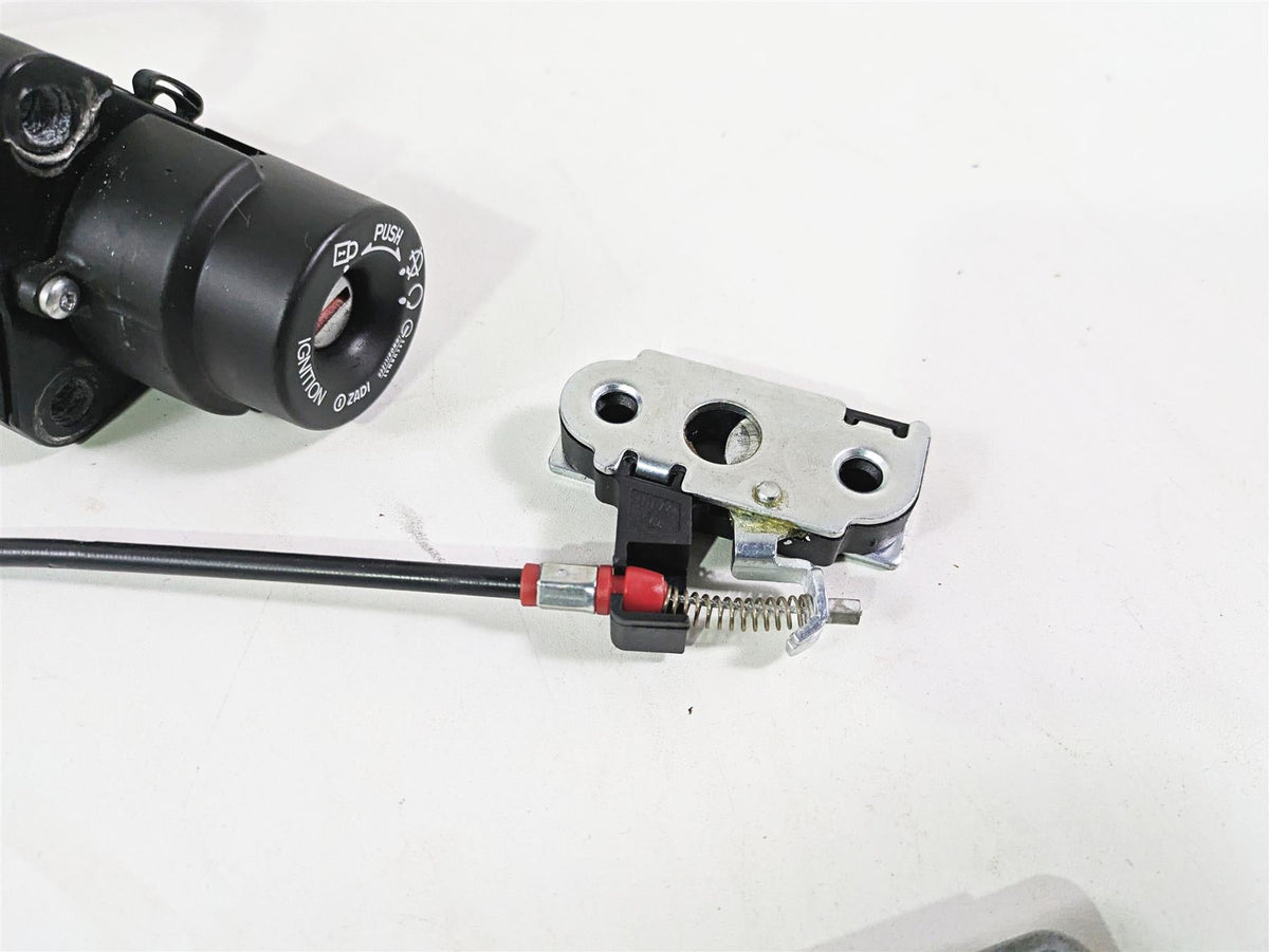 2022 Ducati Scrambler Desert Sled Cdi & Ignition Switch Key Set - Read 28641852A {{ shop.shopifyCountryName }} - Mototech271