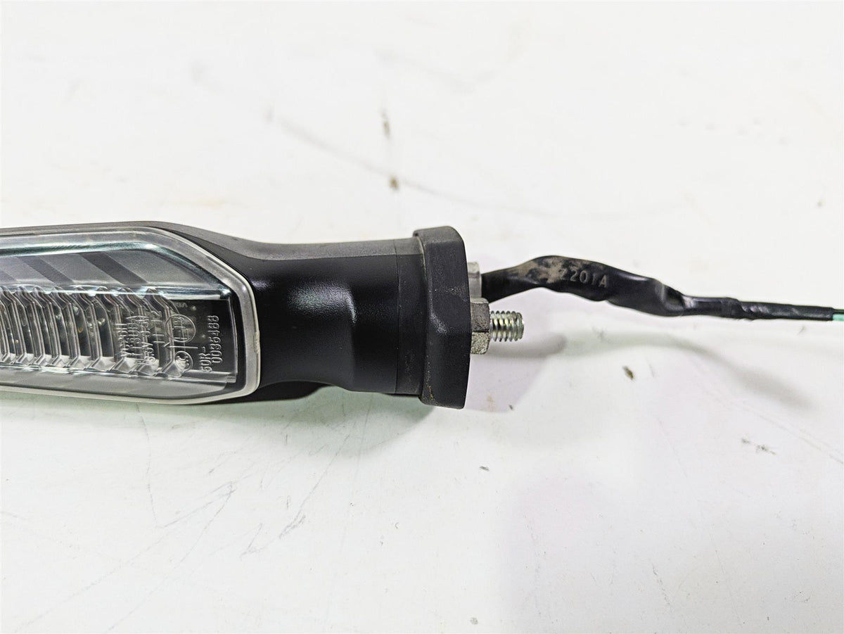 2020 Suzuki V-Strom 1050 XT Right Front Turn Signal Blinker 35601-06L00 {{ shop.shopifyCountryName }} - Mototech271
