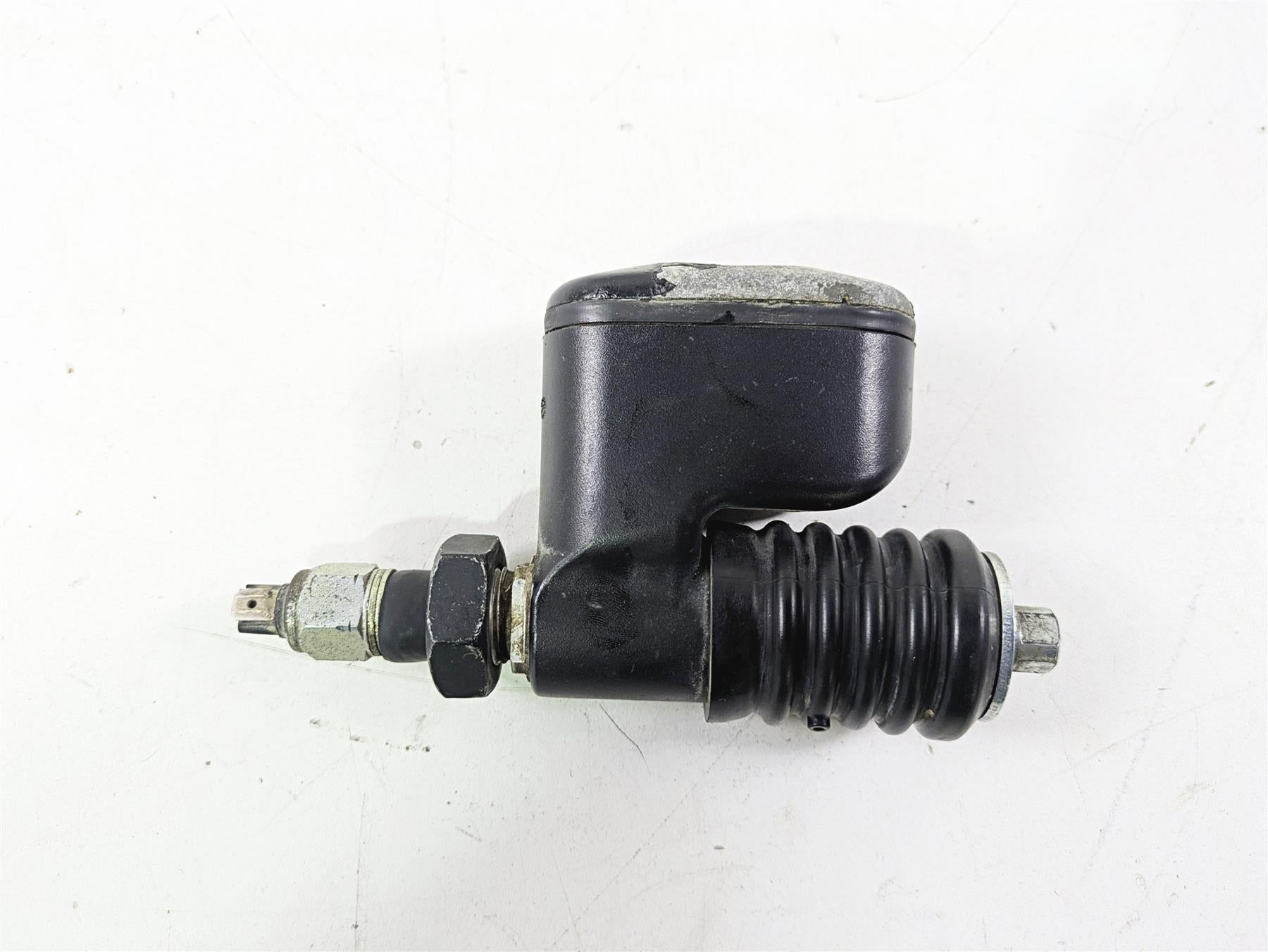 2011 Harley FXDC Dyna Super Glide Rear Brake Master Cylinder 42474-06C {{ shop.shopifyCountryName }} - Mototech271
