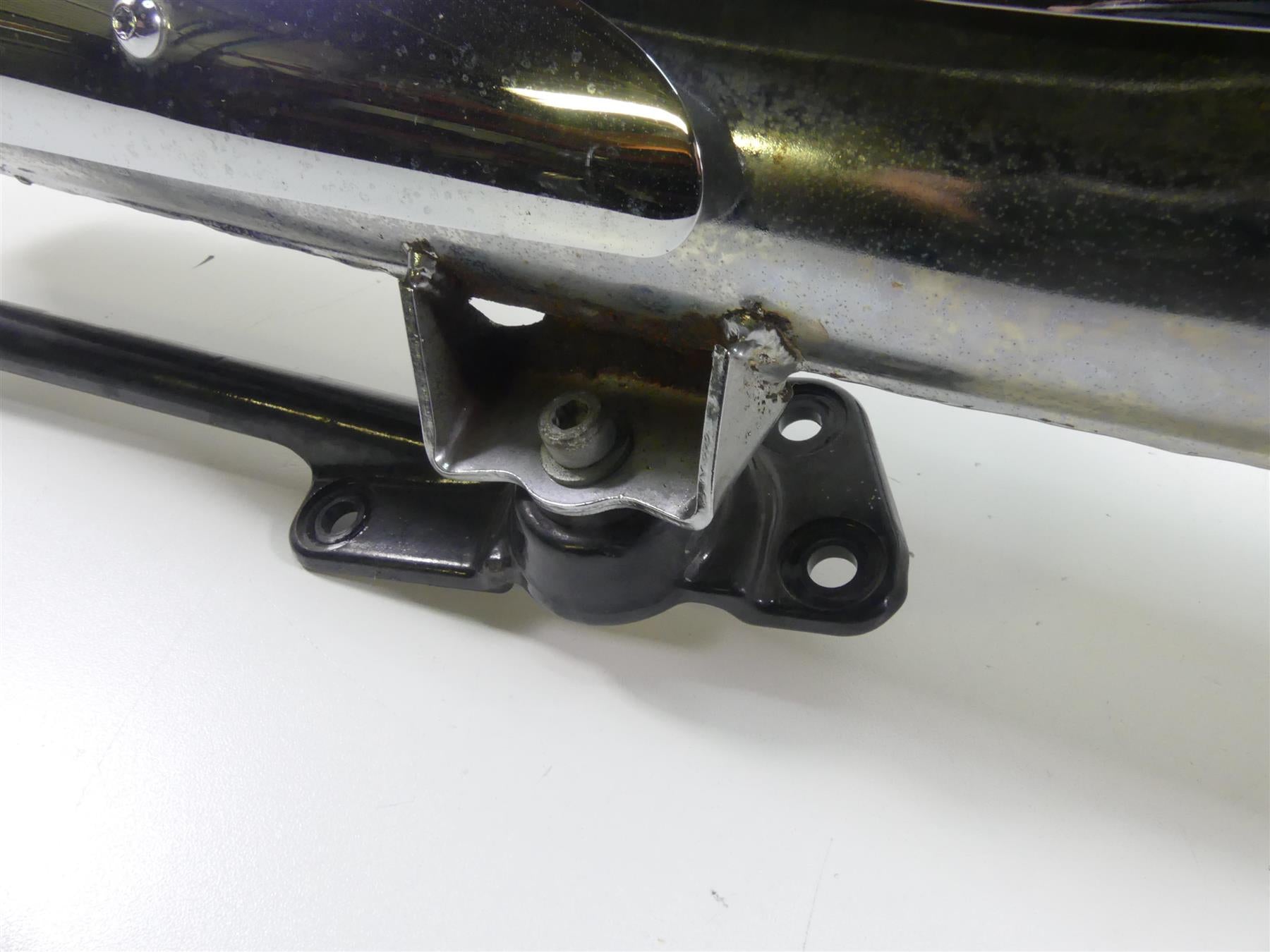 2006 Harley VRSCD Night Rod Oem Exhaust Header Manifold Pipe + Mount 65206-06A {{ shop.shopifyCountryName }} - Mototech271