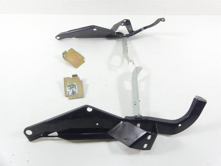 2007 Harley FLHTCU SE CVO Electra Glide Front Fairing Mount Holder Set 58478-96B {{ shop.shopifyCountryName }} - Mototech271