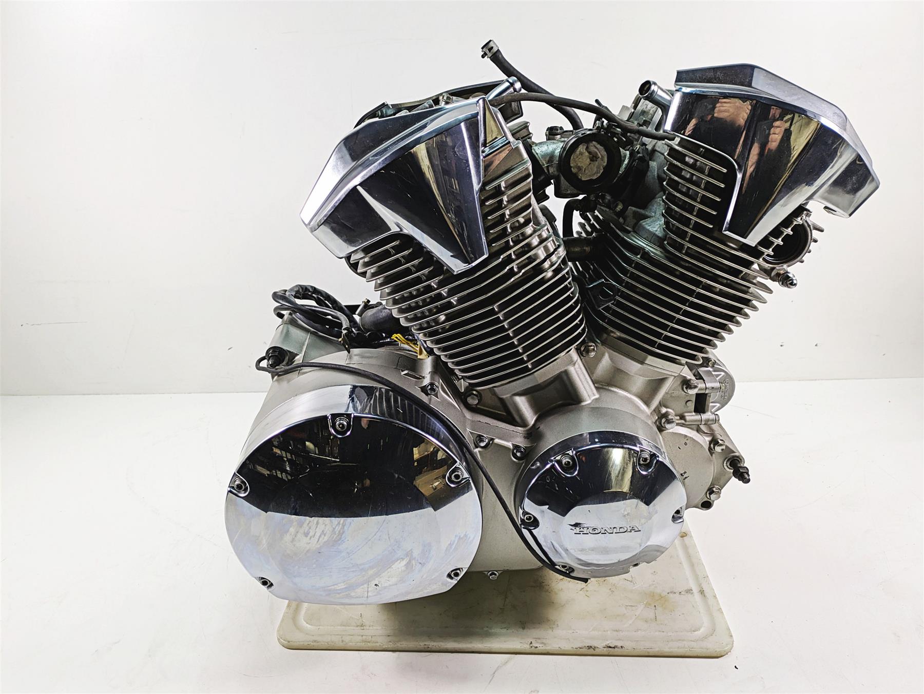 2006 Honda V-Twin VTX1300 R Running Engine Transmission 4k - Vid 11100-MEA-670 {{ shop.shopifyCountryName }} - Mototech271