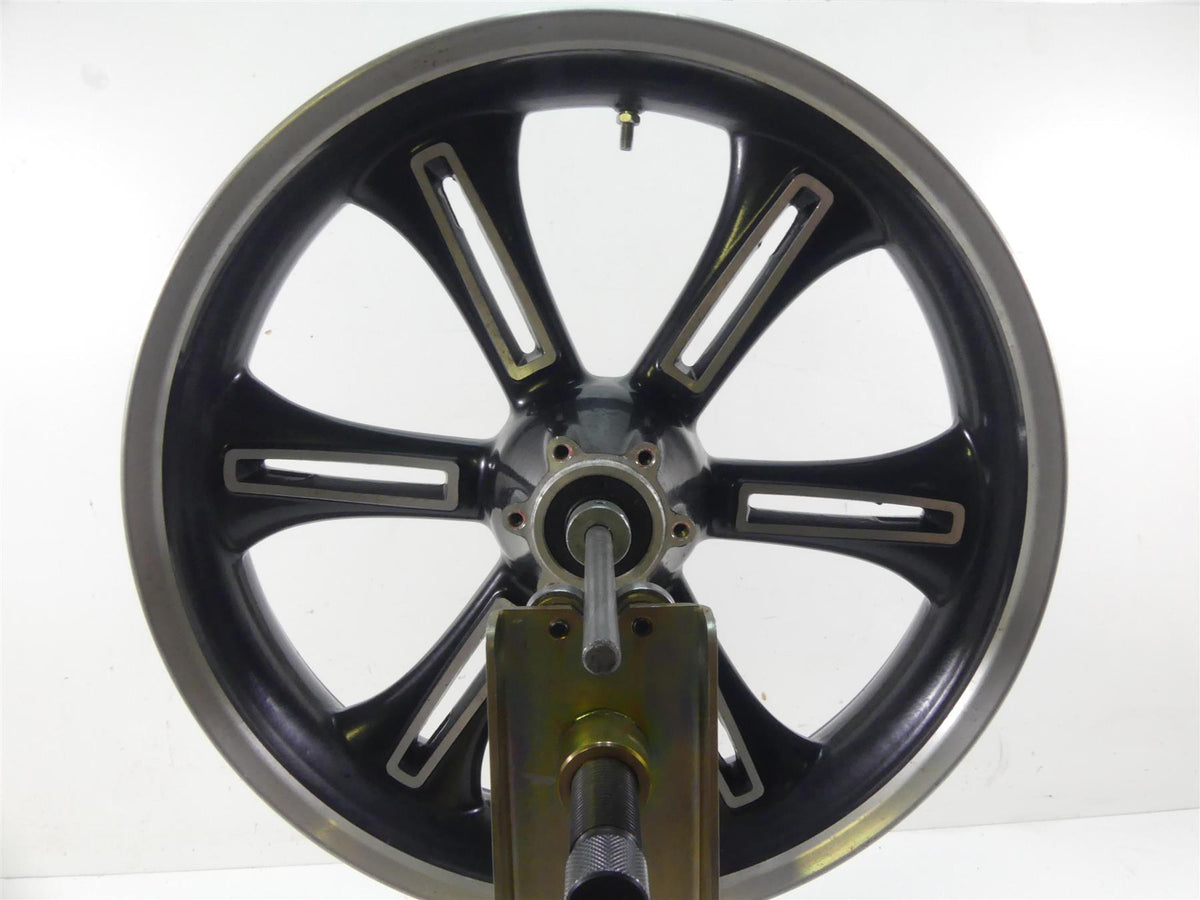 2013 Victory Cross Country Front Straight 18x3.5 Wheel Rim 1521383 {{ shop.shopifyCountryName }} - Mototech271