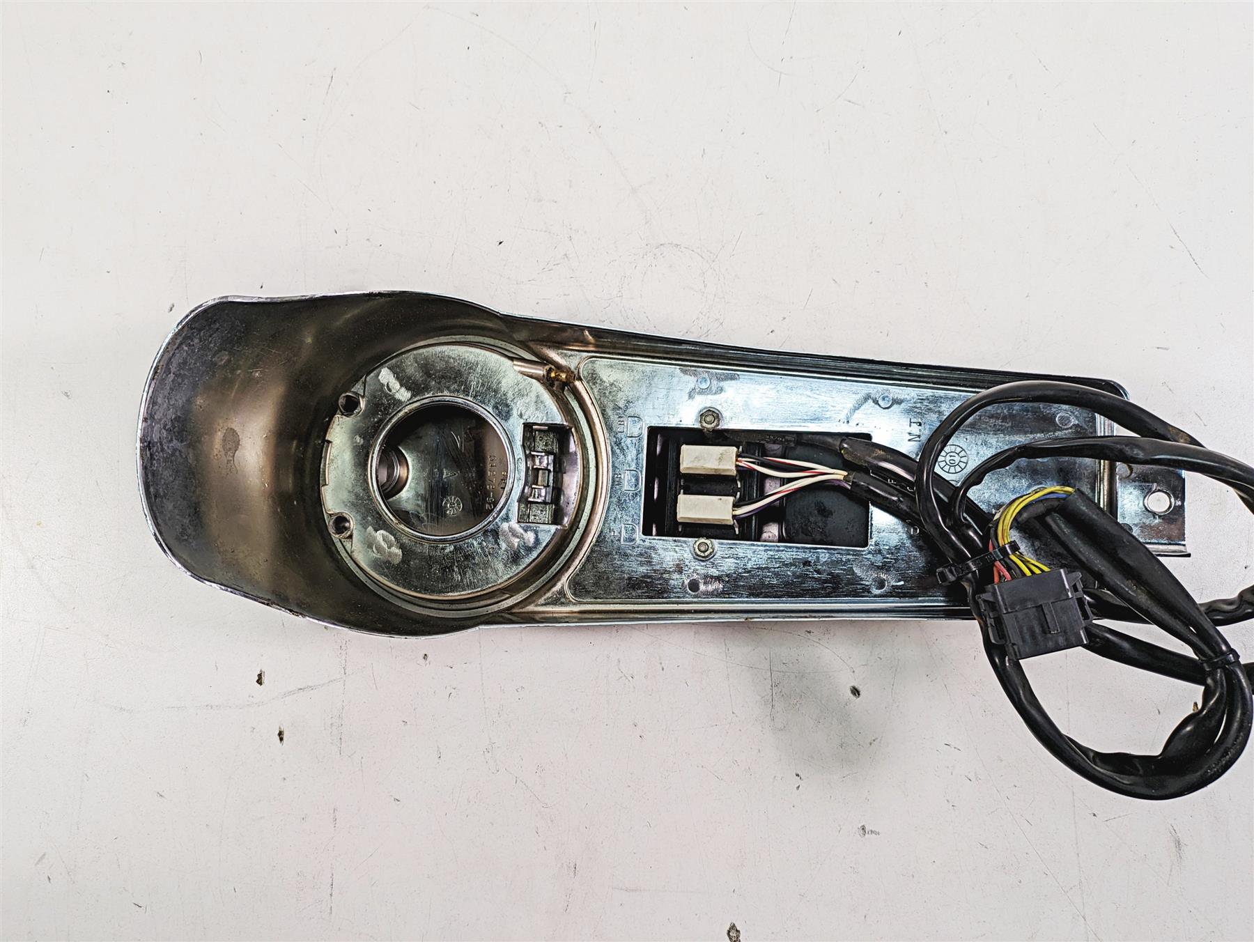1999 Harley Touring FLHTC Electra Glide Tank Dash Cover Console 61270-98 {{ shop.shopifyCountryName }} - Mototech271