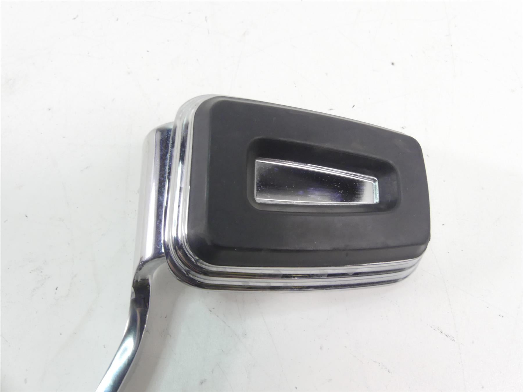 2021 Harley Softail FLSB Sport Glide Right Foot Peg & Brake Pedal Set 50500746 {{ shop.shopifyCountryName }} - Mototech271