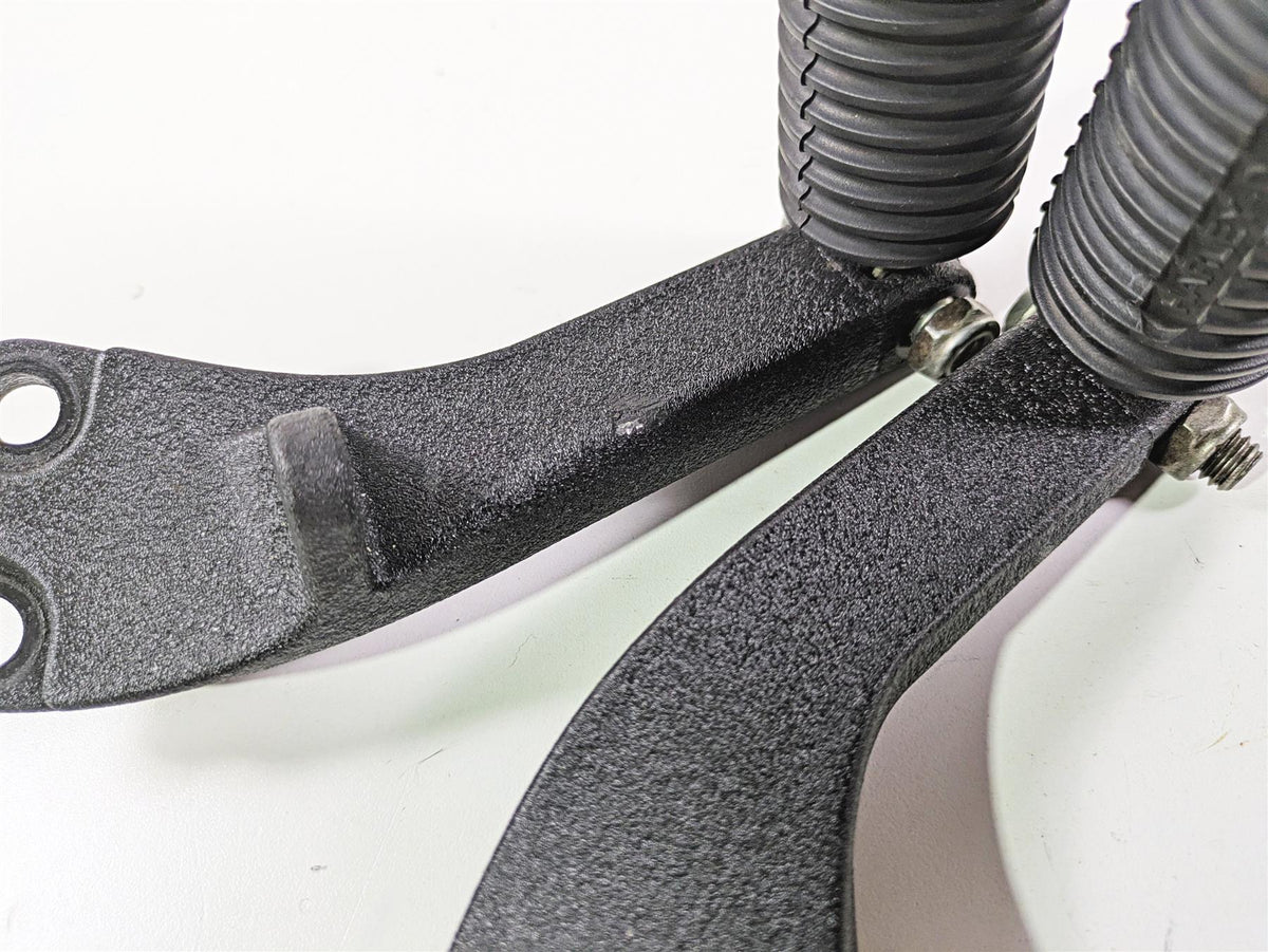 2014 Harley FXDF Dyna Fat Bob Rear Passenger Footpeg Set 49224-06A 49230-06 {{ shop.shopifyCountryName }} - Mototech271