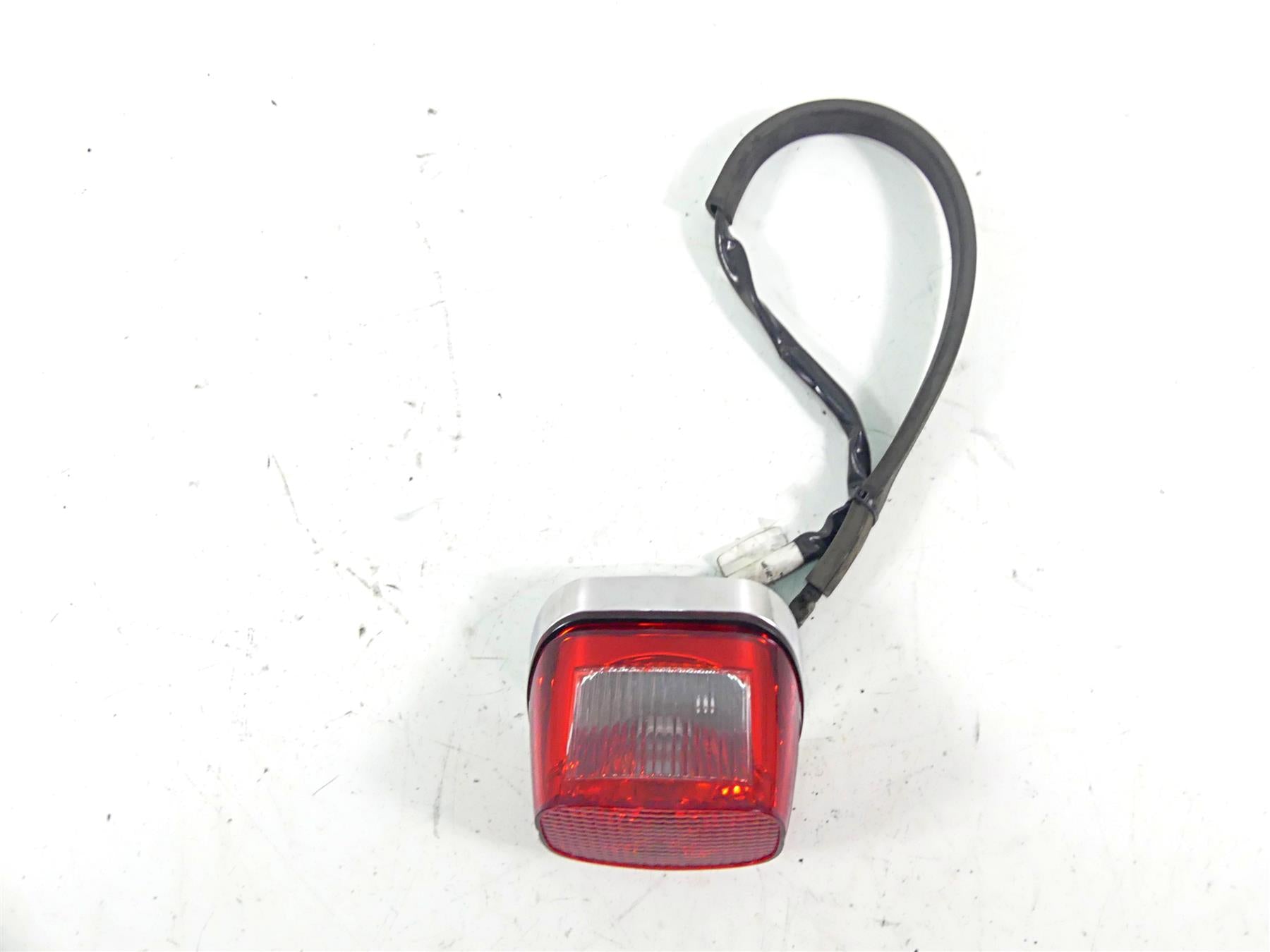 2010 Harley Touring FLHRC Road King Taillight Tail Stop Brake Light 68066-99 {{ shop.shopifyCountryName }} - Mototech271