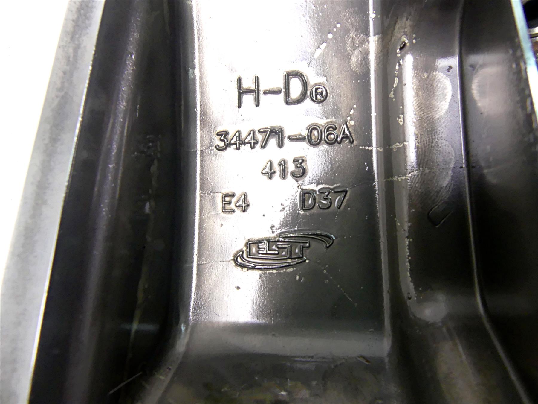2007 Harley Touring FLHRSE CVO Road King Chrome Upper Tranny Cover 34471-06A {{ shop.shopifyCountryName }} - Mototech271
