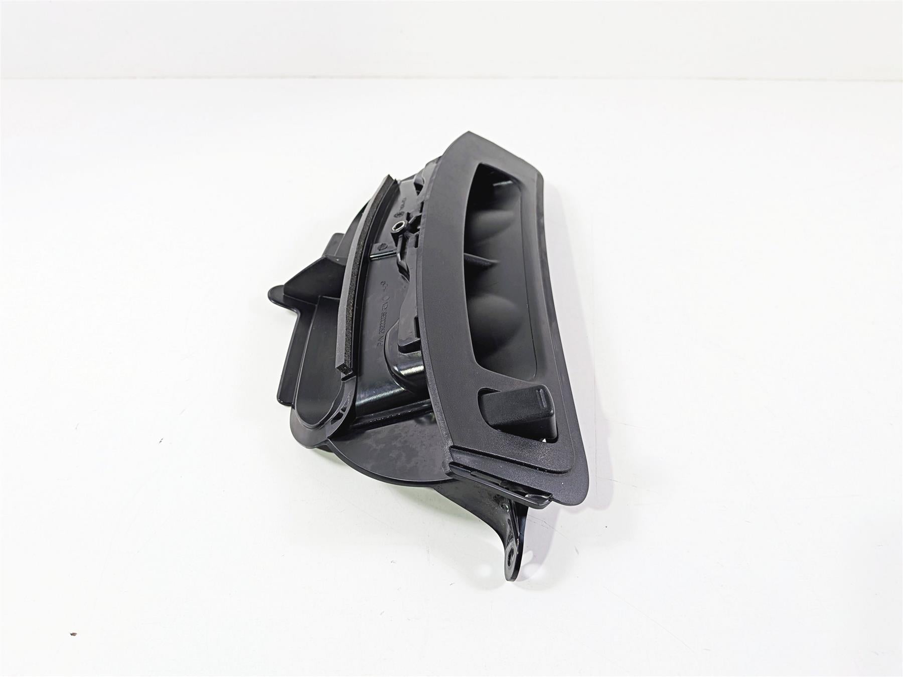 2018 Harley Touring FLHTCU Electra Glide Front Fairing Air Duct Inlet Vent 29200038-Mototech271