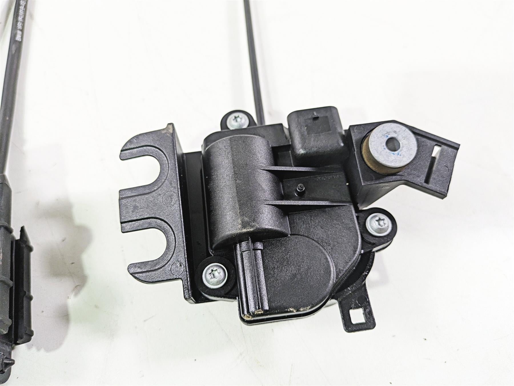 2016 BMW S1000RR K46 Exhaust Servo Motor Actuator Set 18518540838 {{ shop.shopifyCountryName }} - Mototech271