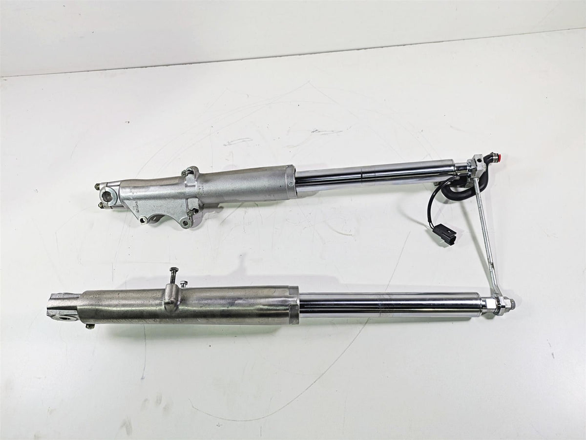 1996 Harley Touring FLHTCUI Electra Glide Straight Showa Front Forks 45863-84 {{ shop.shopifyCountryName }} - Mototech271