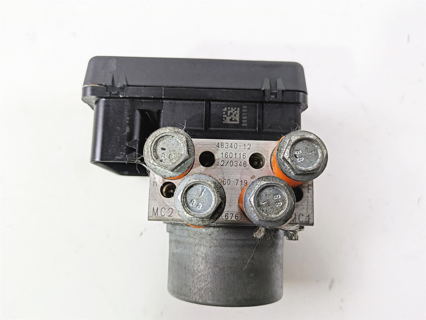 2016 Harley FXDWG Dyna Wide Glide Abs Brake Pump Module 48341-12 48340-12 {{ shop.shopifyCountryName }} - Mototech271