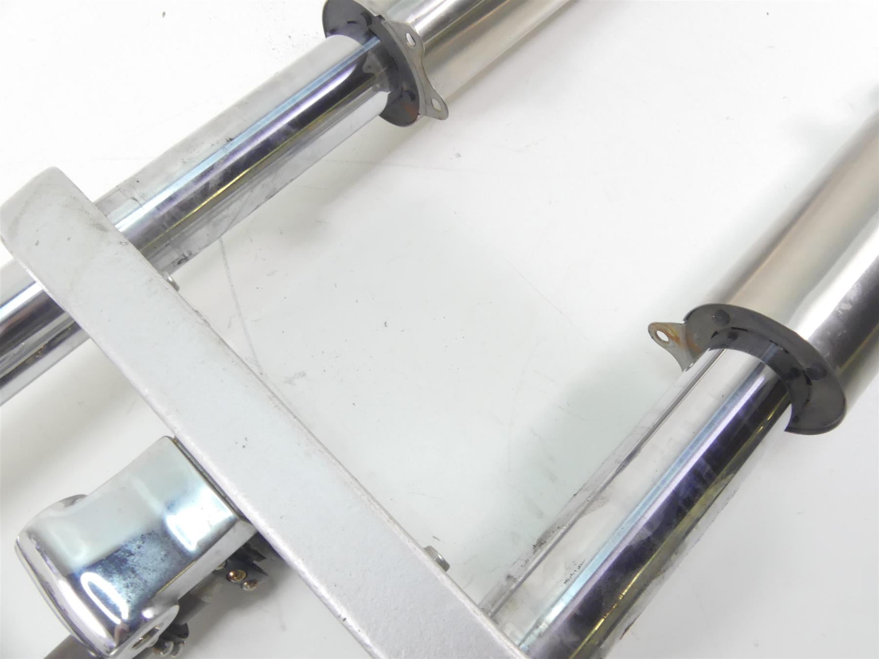 2002 Triumph Bonneville America Forks Triple Tree Axle Riser T2047121 T2047122 {{ shop.shopifyCountryName }} - Mototech271