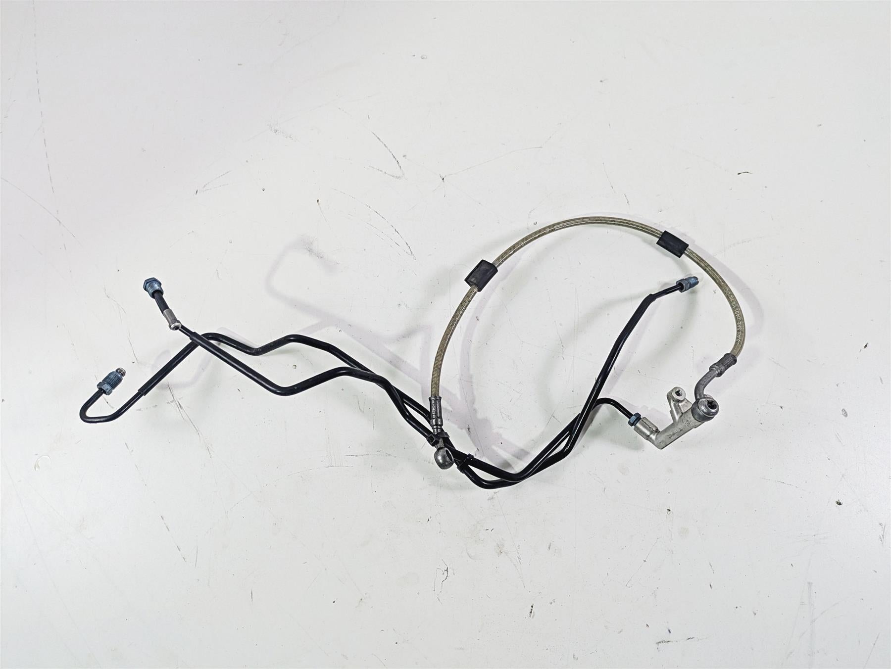 2010 BMW R1200GS K25 Rear Abs Brake Line Hose Set 34327673646 {{ shop.shopifyCountryName }} - Mototech271
