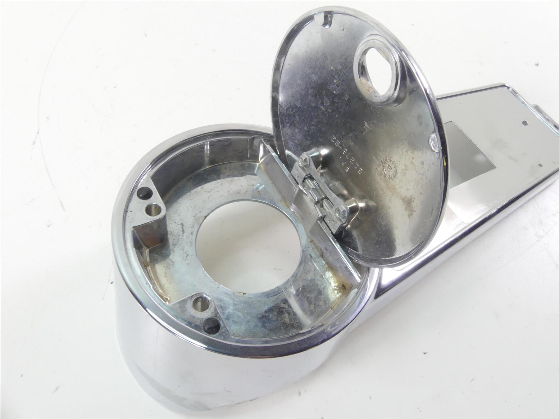 1999 Harley Touring FLHTCUI Electra Glide Fuel Tank Dash Cover Console 61270-98 {{ shop.shopifyCountryName }} - Mototech271