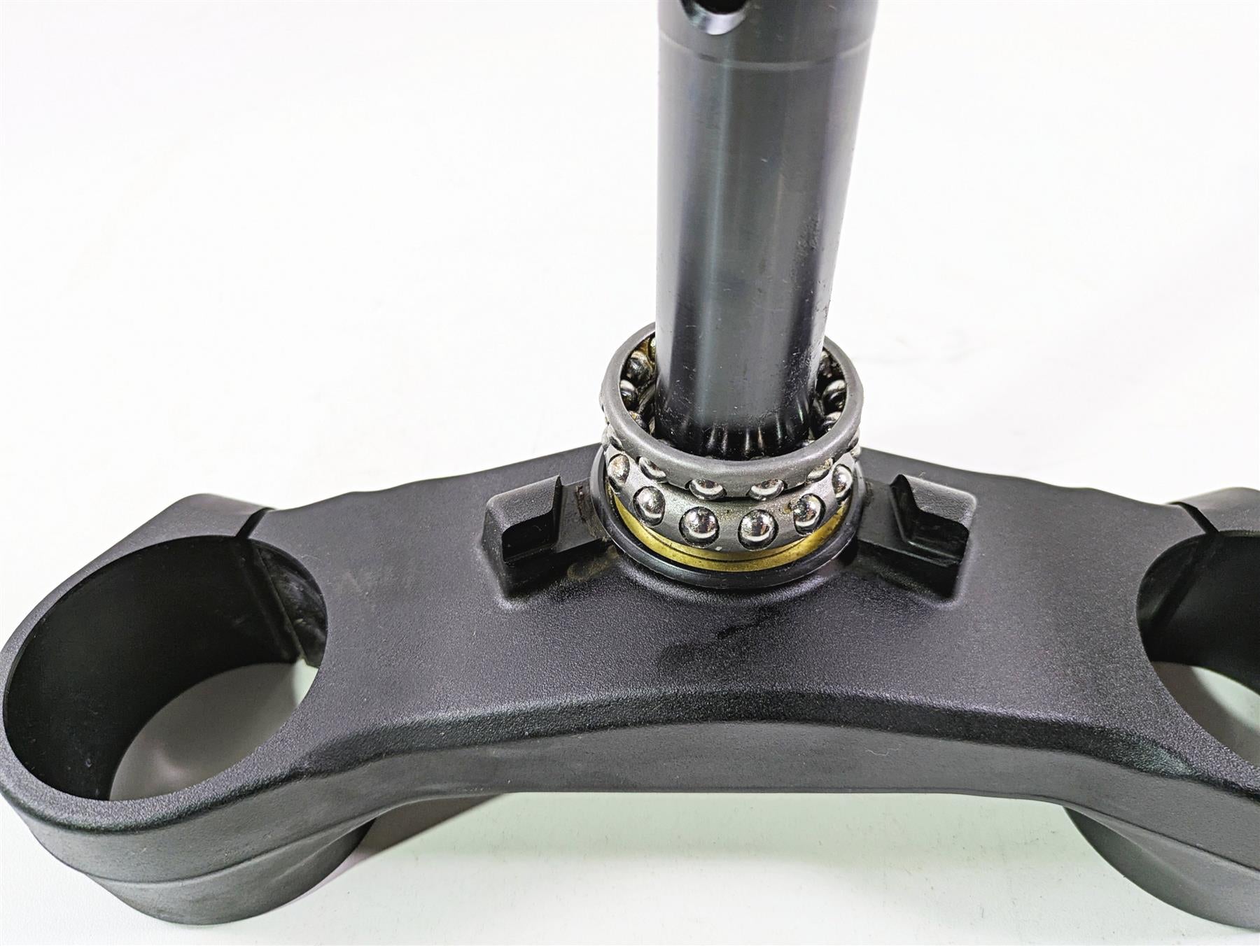 2020 KTM 1290 Super Adventure R Lower Triple Tree Steering Clamp 6070113203233S {{ shop.shopifyCountryName }} - Mototech271