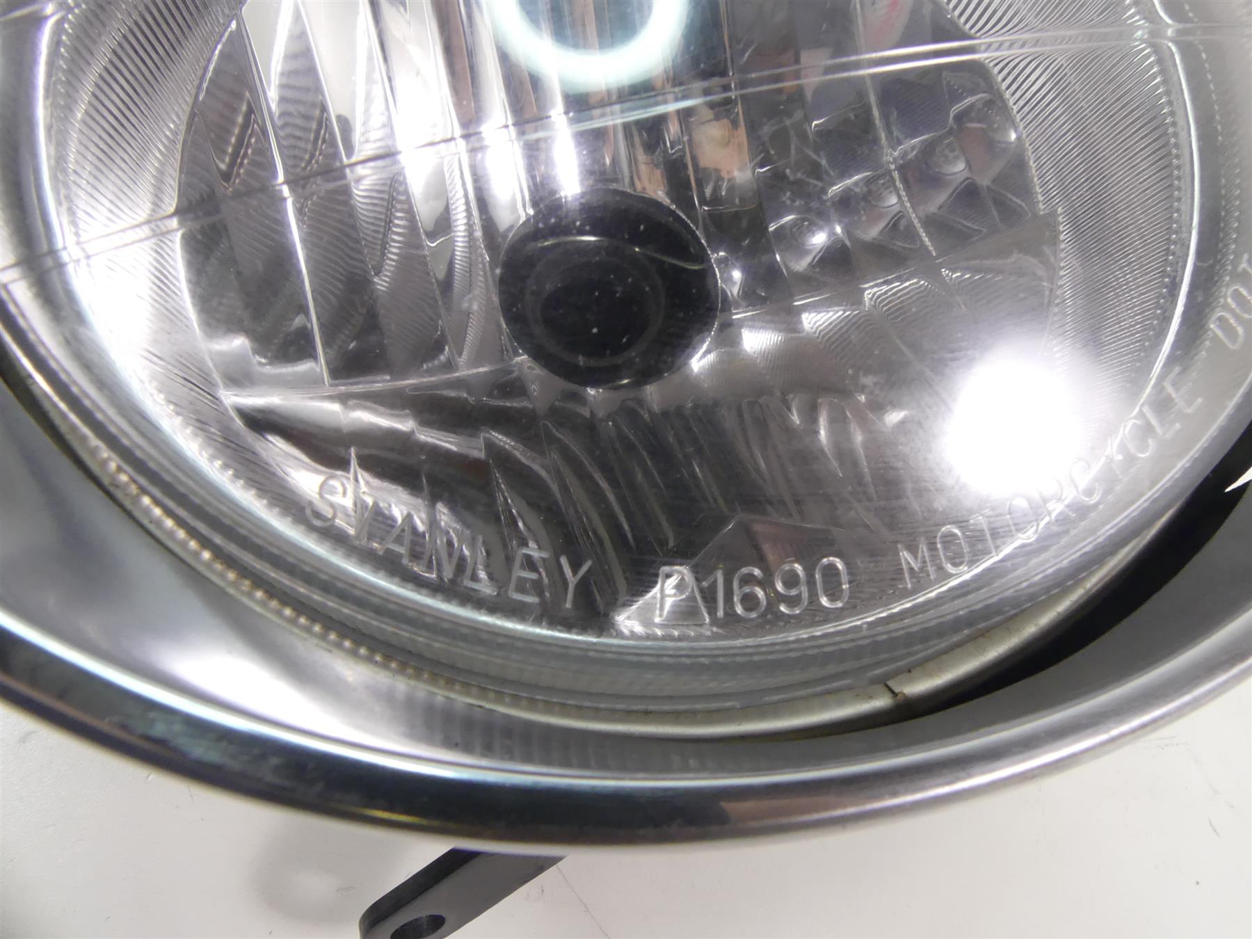 2009 Honda VTX1300 Touring Headlight Head Light Lamp & Bucket Set 61301-MCH-670 {{ shop.shopifyCountryName }} - Mototech271