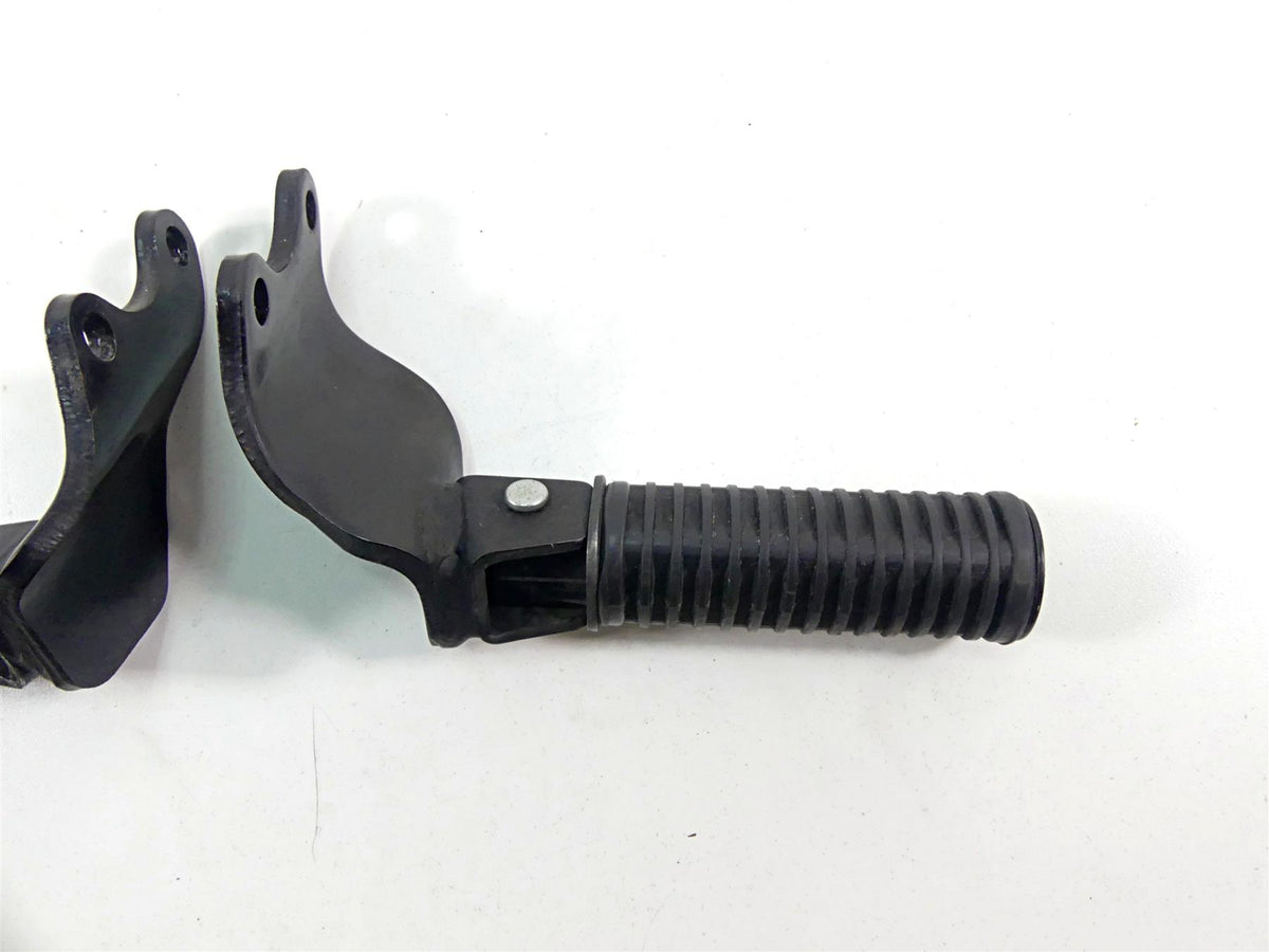 2010 Honda VT1300 CR Stateline Rear Passenger Footpeg Rest Set 50680-MFY-A00 {{ shop.shopifyCountryName }} - Mototech271