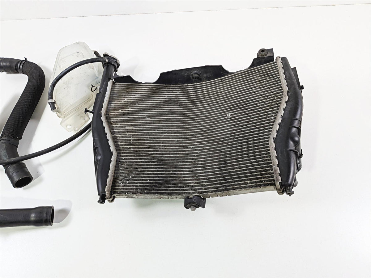 2017 BMW S1000RR K46 Radiator Fans Reservoir And Hoses - No Leaks 17118546822 {{ shop.shopifyCountryName }} - Mototech271