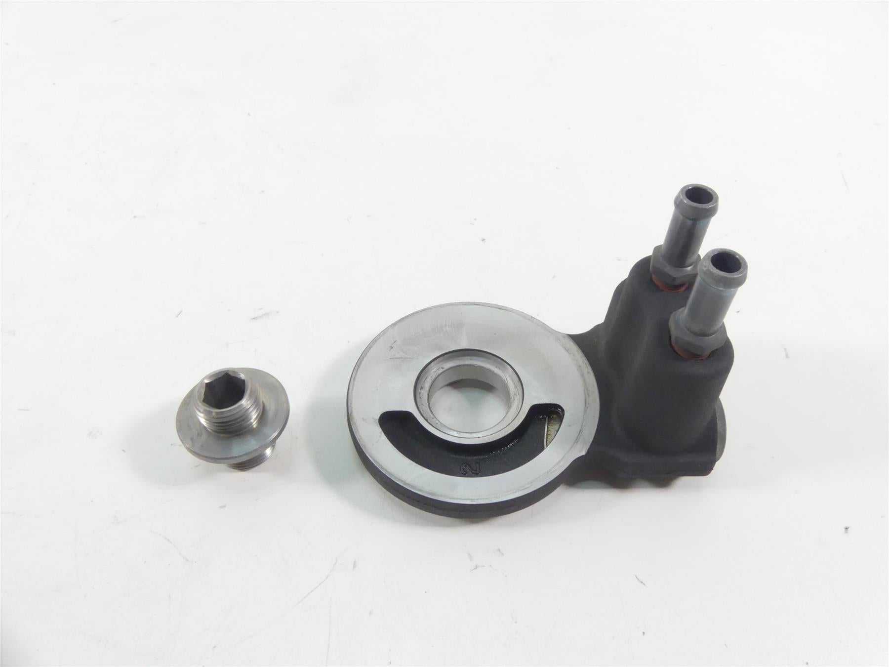 2014 Harley Touring FLHXS Street Glide Sp Oil Cooler Flange Adapter 63083-11A