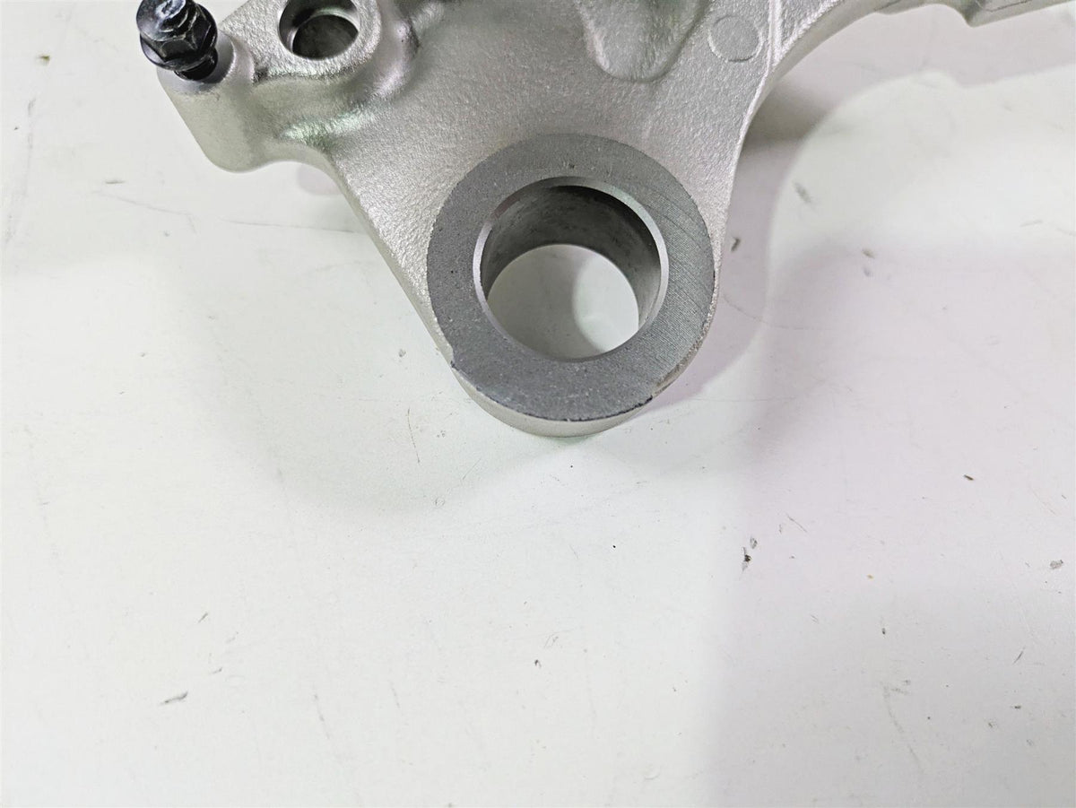 2025 Honda CBR600RR Nissin Rear Brake Caliper & Mount 43150-MFJ-A51 {{ shop.shopifyCountryName }} - Mototech271