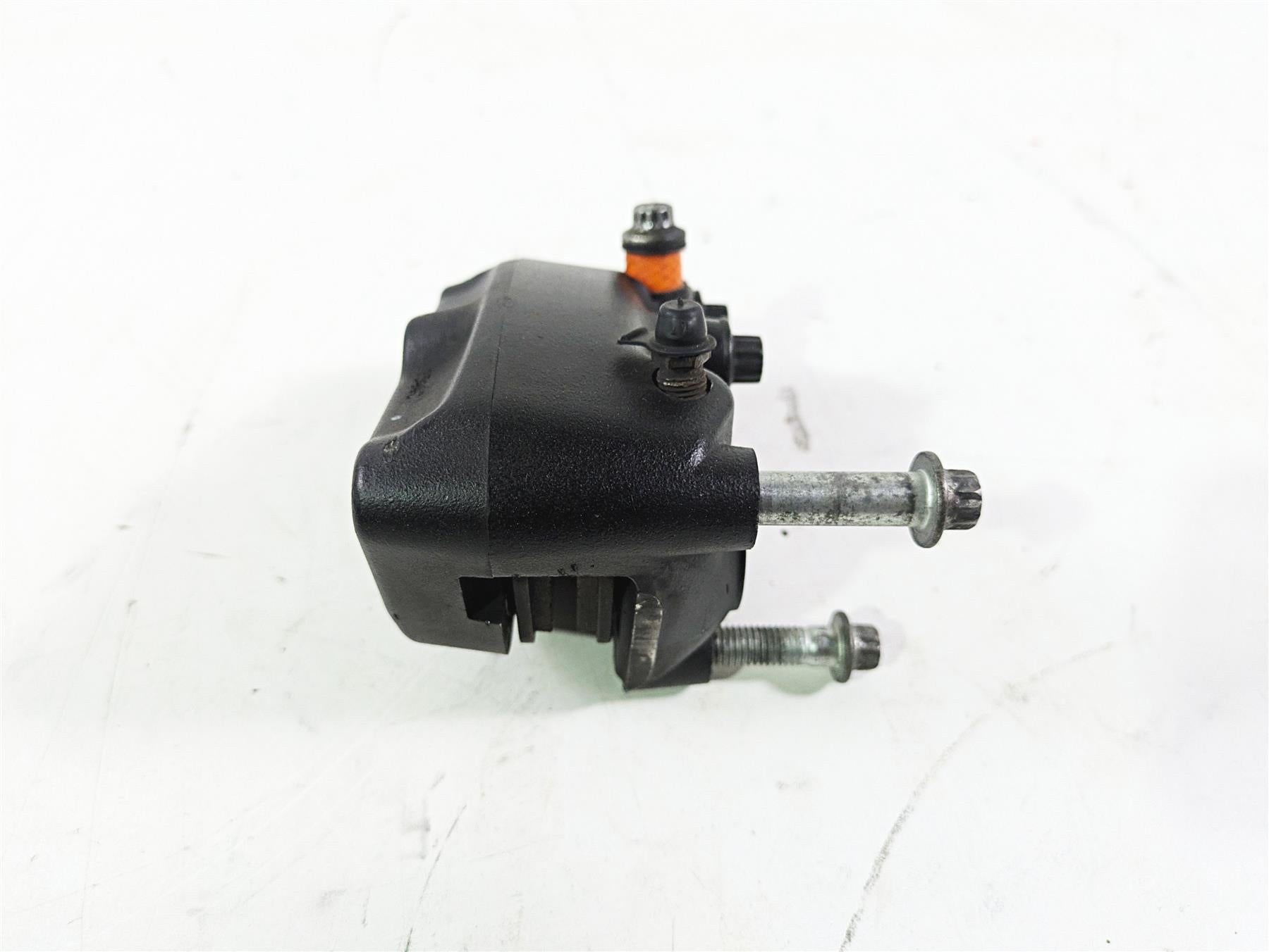 2004 Harley FLSTCI Softail Heritage Front Brake Caliper 44046-00D {{ shop.shopifyCountryName }} - Mototech271