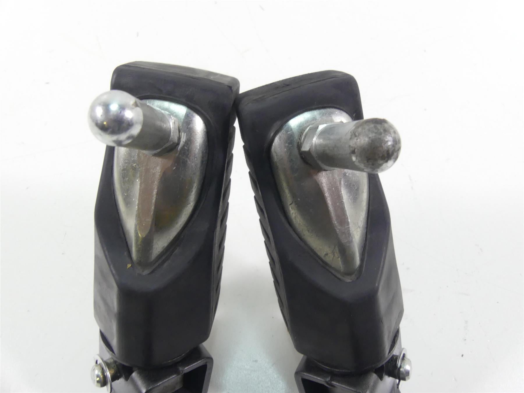 2022 Kawasaki KLR650 KL650 Adv Front Rider Footpeg Peg Set 34035-0001 34035-0002 {{ shop.shopifyCountryName }} - Mototech271