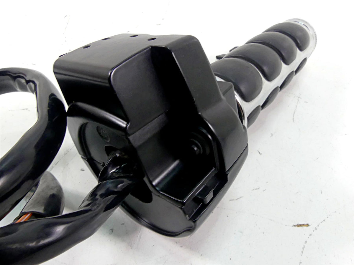 2008 Harley Touring FLHX Street Glide Right Cruise Control Switch Set 71595-08 {{ shop.shopifyCountryName }} - Mototech271