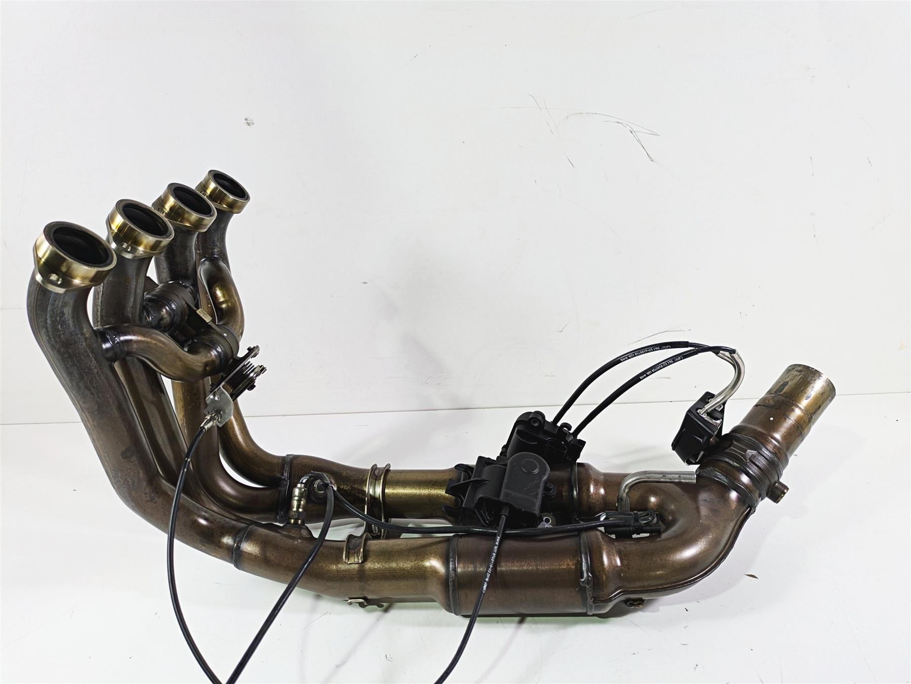 2016 BMW S1000RR K46 Exhaust Header & Servo Motor 18518548761 {{ shop.shopifyCountryName }} - Mototech271