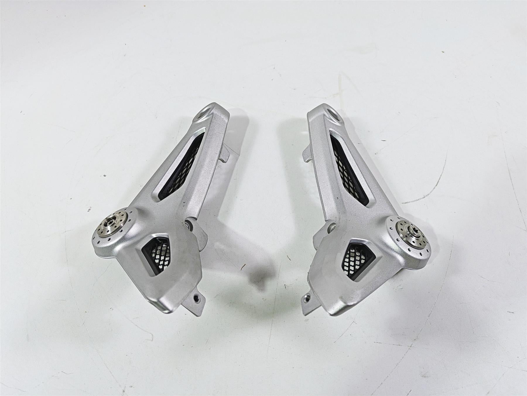 2014 BMW R nine T R9T K21 Left Right Rider Seat Support Set 46638531189 46638531190 {{ shop.shopifyCountryName }} - Mototech271