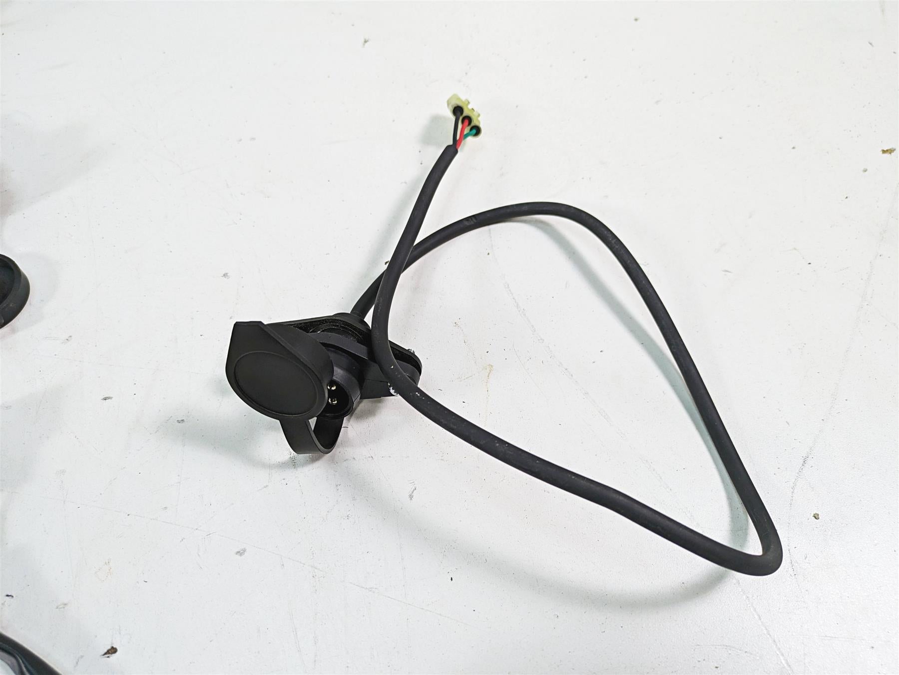 2021 CFMoto Zforce 500 Trail All Light Awd 4Wd Switch Set L 7000-151100-10000 {{ shop.shopifyCountryName }} - Mototech271