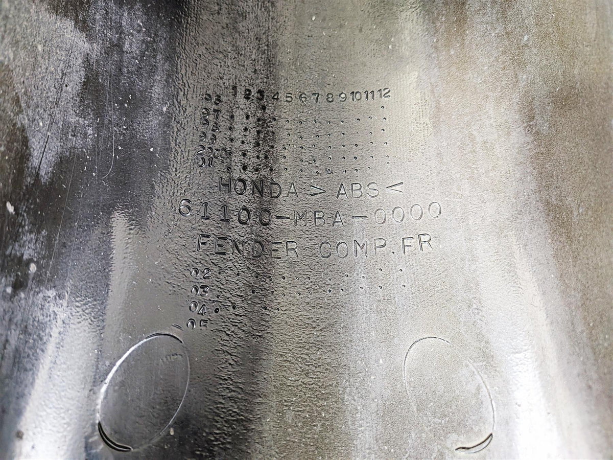 2005 Honda VT1100 Shadow Sabre Front Fender 6110-MBA-000 61110-MCK-A60ZA {{ shop.shopifyCountryName }} - Mototech271