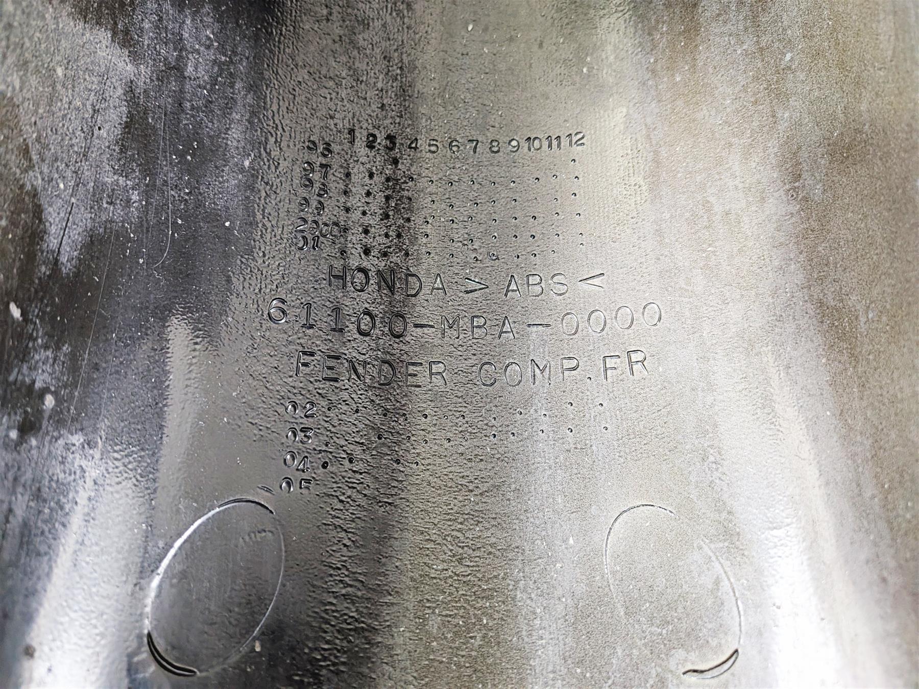 2005 Honda VT1100 Shadow Sabre Front Fender 6110-MBA-000 61110-MCK-A60ZA {{ shop.shopifyCountryName }} - Mototech271