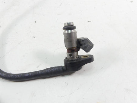 2018 Ducati Hypermotard 939 SP Fuel Gas Petrol Injector & Line Set 28040361A {{ shop.shopifyCountryName }} - Mototech271