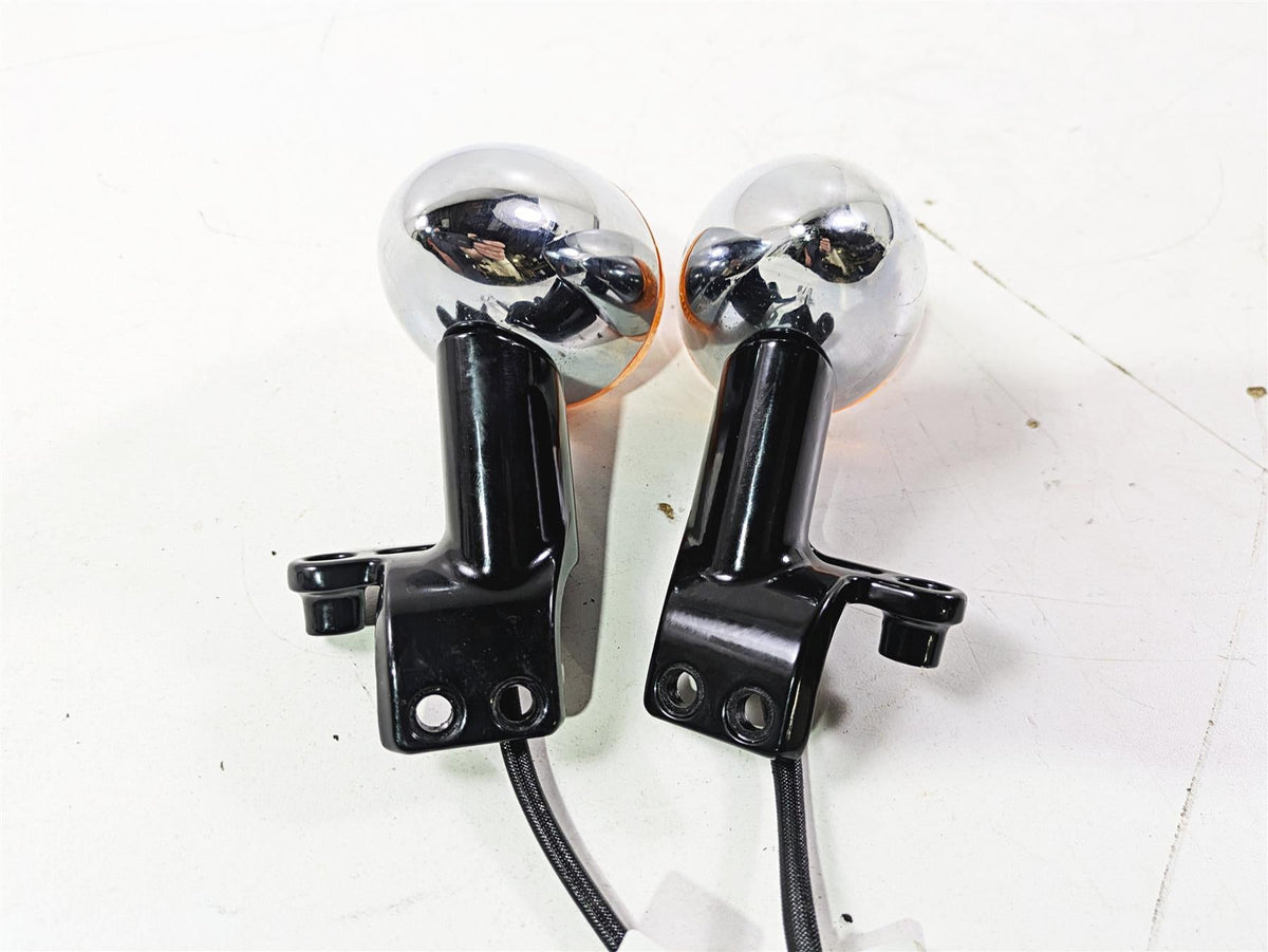 2019 Indian Chieftain Limited Front Blinker Turn Signal Set 2414421 {{ shop.shopifyCountryName }} - Mototech271