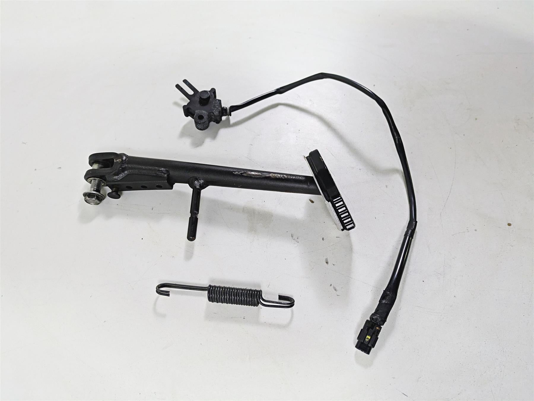 2021 Kawasaki Z900 ZR900 Side Kickstand & Safety Switch Set 34024-0141-18R {{ shop.shopifyCountryName }} - Mototech271