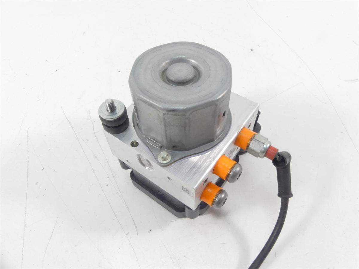 2015 KTM 1190 Adventure R Abs Brake Pump Pressure Module - Read 60342031100 {{ shop.shopifyCountryName }} - Mototech271