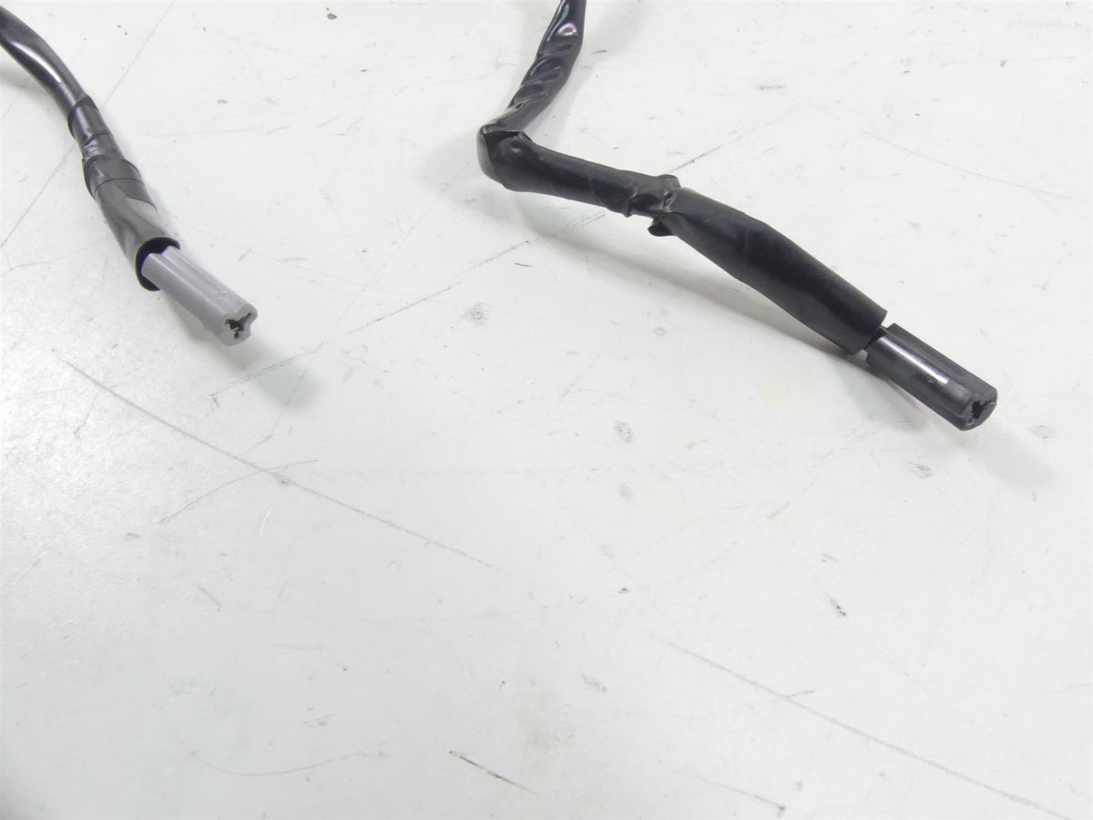 2013 Yamaha VMX17 V-Max 1700 Front Blinker Turn Signal Set 2S3-83310-10-00 {{ shop.shopifyCountryName }} - Mototech271