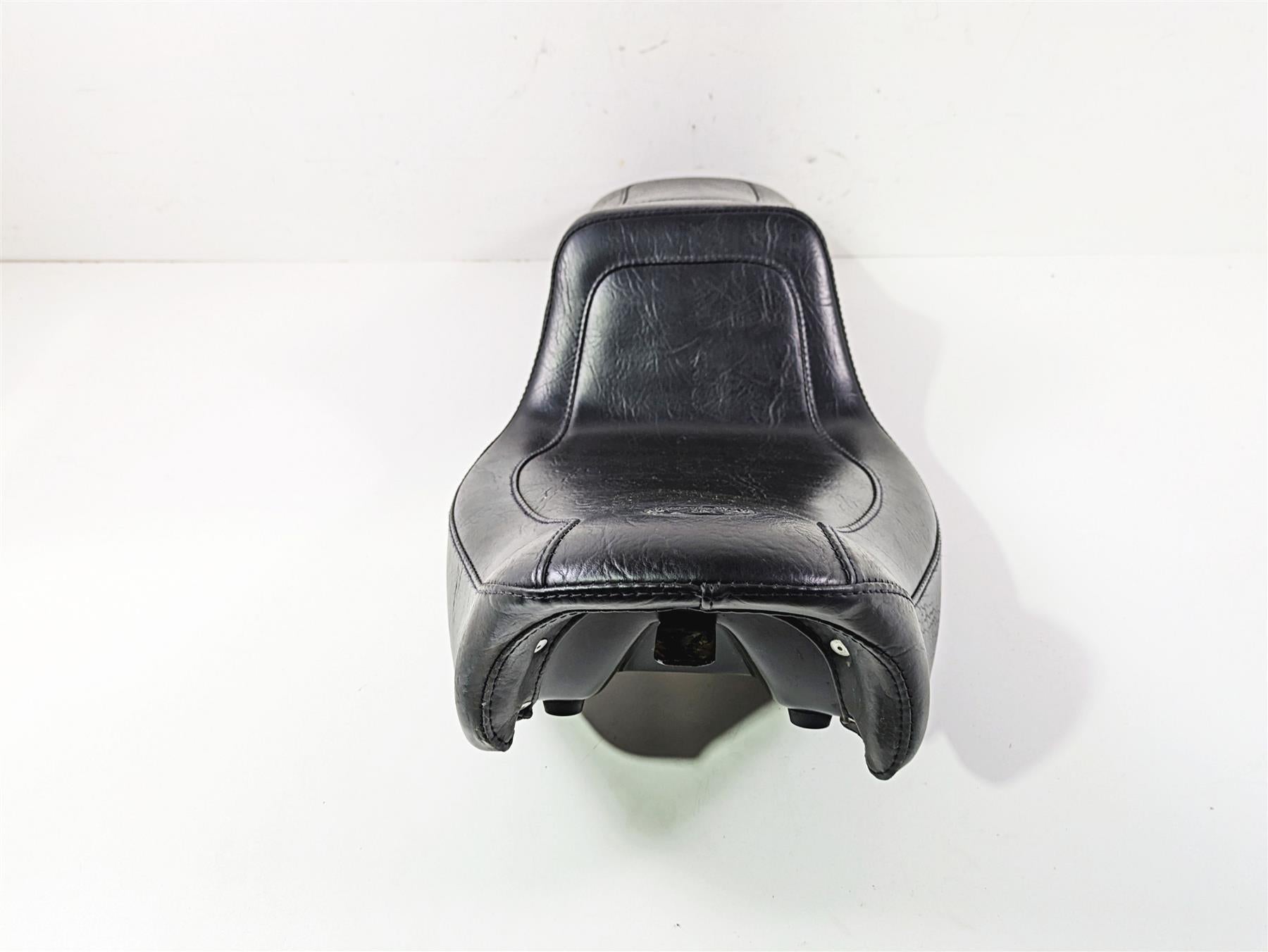 2011 Harley FXDC Dyna Super Glide Mustang Squareback Seat Saddle 75615 {{ shop.shopifyCountryName }} - Mototech271