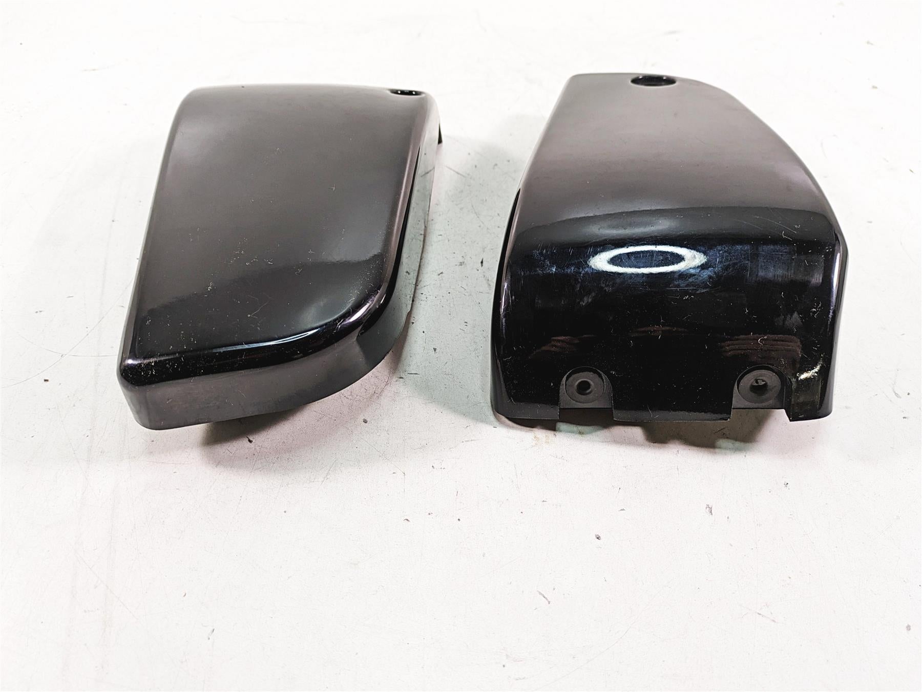 1997 Kawasaki VN1500 Vulcan Black Side Cover Fairing 36001-1562 36001-1561 {{ shop.shopifyCountryName }} - Mototech271