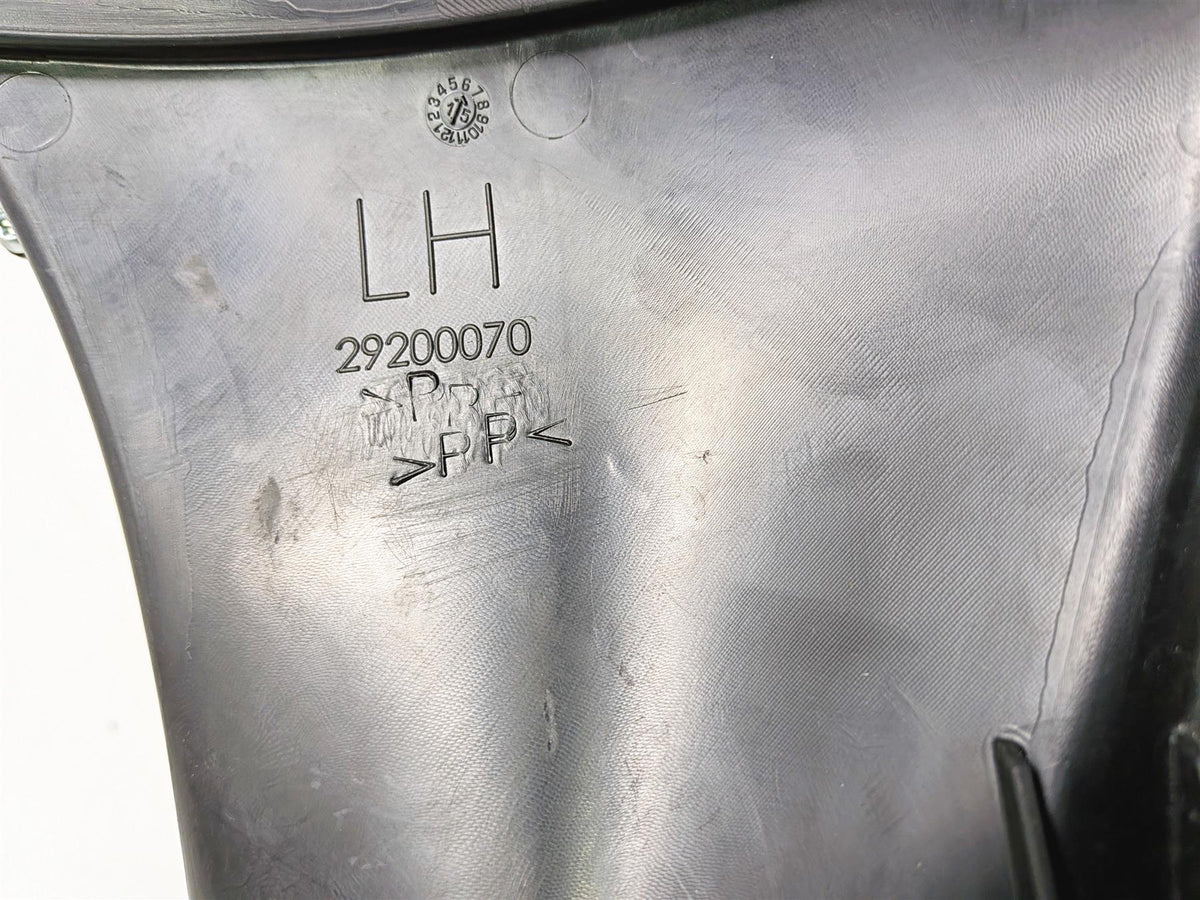 2015 Harley Touring FLTRUSE CVO Road Glide Left Air Duct Vent Ram Scoop 29200072-Mototech271