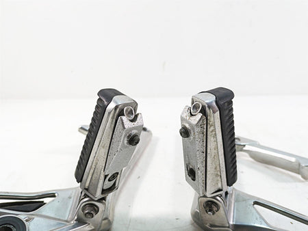 2002 Yamaha FZ1 FZS1000 Fazer Rear Passenger Footpeg Set 5LV-27430-01-00 {{ shop.shopifyCountryName }} - Mototech271
