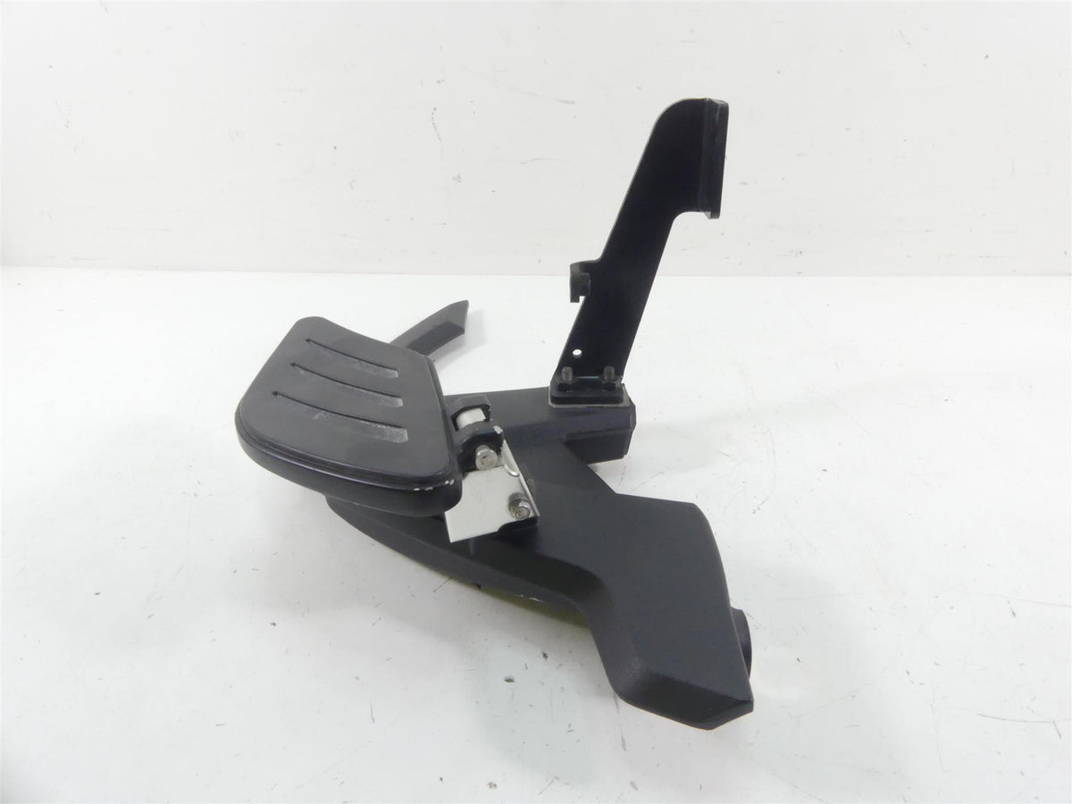 2011 Victory Vision Tour Right Rear Floorboard Floor Foot Board & Mount 5135906 {{ shop.shopifyCountryName }} - Mototech271