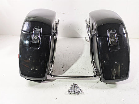 2002 Honda GL1500 CD Valkyrie Deluxe Interstate Saddlebag & Holder Set 21.152 {{ shop.shopifyCountryName }} - Mototech271