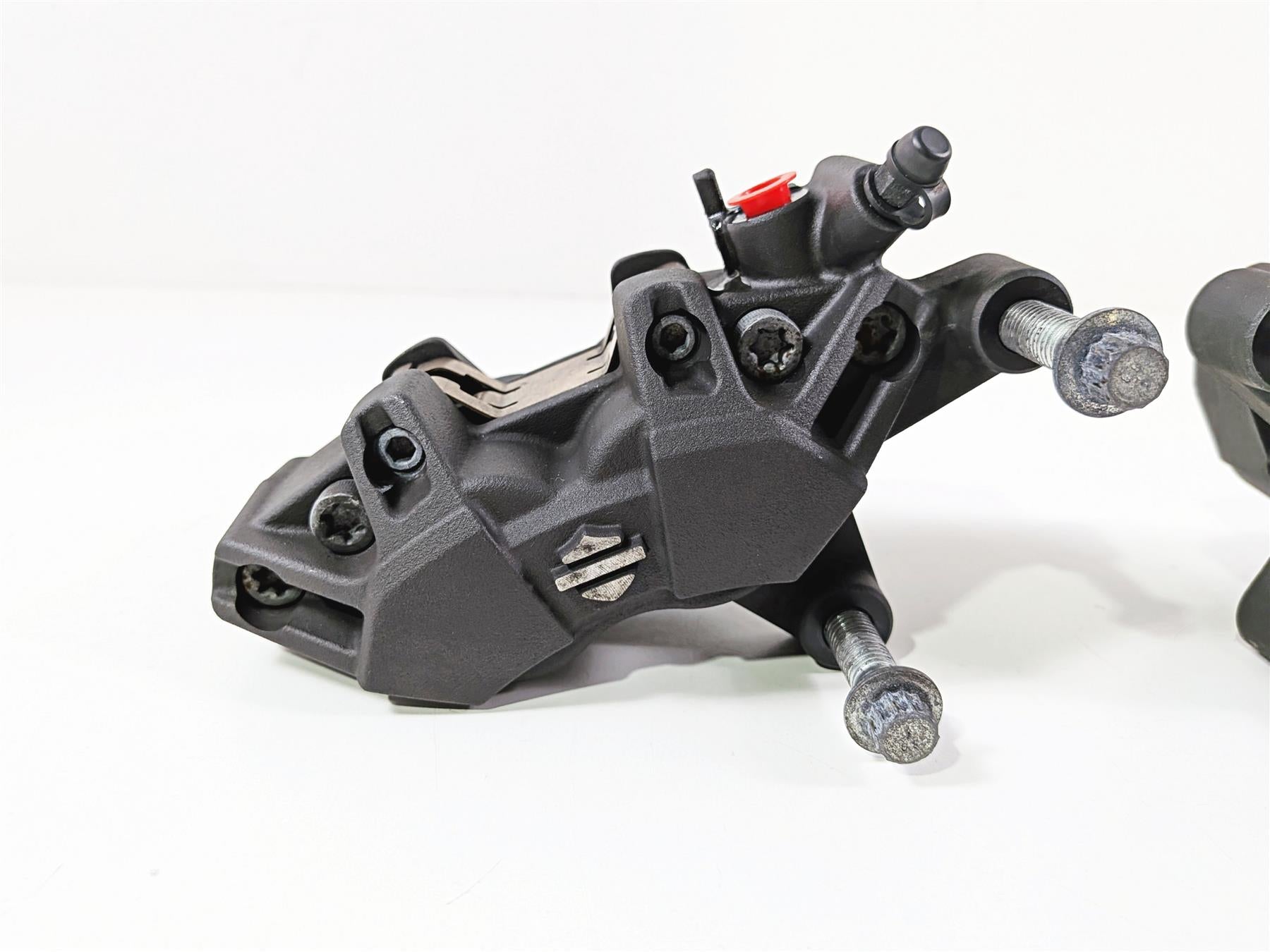 2009 Harley Davidson XR1200 Sportster Front Brake Caliper Set 42943-08 42944-08-Mototech271