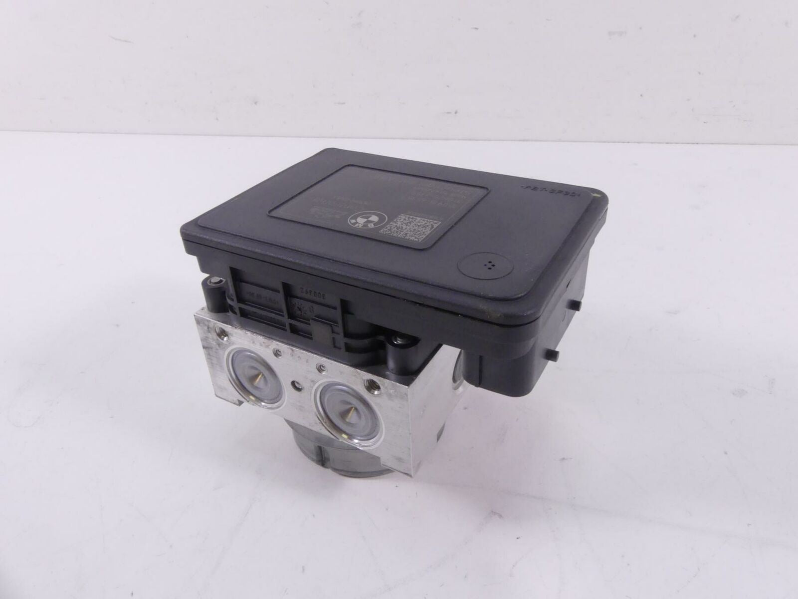 2017 BMW R1200GS GSW K50 Abs Brake Pump Module 34518566956 {{ shop.shopifyCountryName }} - Mototech271